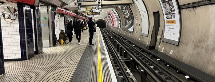Bond Street London Underground Station is one of L final.