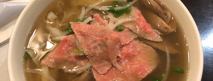 Pho Hot is one of Brandonさんのお気に入りスポット.