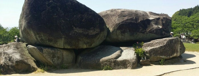 Ishibutai Kofun is one of 西日本の古墳 Acient Tombs in Western Japan.