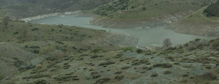 Çatıören Barajı Sönmez Balıkçı Koyu is one of Lieux qui ont plu à Dr.Gökhan.