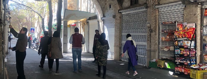 چهار سوق کوچک is one of Тегеран.