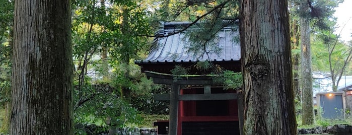二荒山神社 社務所 is one of 日光の神社仏閣.