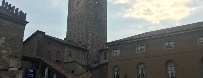 Fontana del Contarini is one of Itinerario Due.