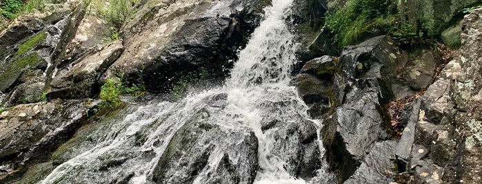 Chikahoki Falls is one of NJ Waterfalls.