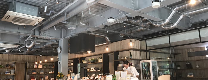 W CAFE Harajuku is one of IG.