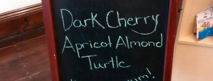 Turtle Alley Chocolates is one of Boston Area: Fast Eats & Drinks, Food Shops, Cafés.