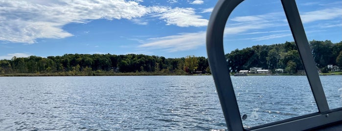 Wabasis Lake is one of Parks/Outdoor Spaces in GR.