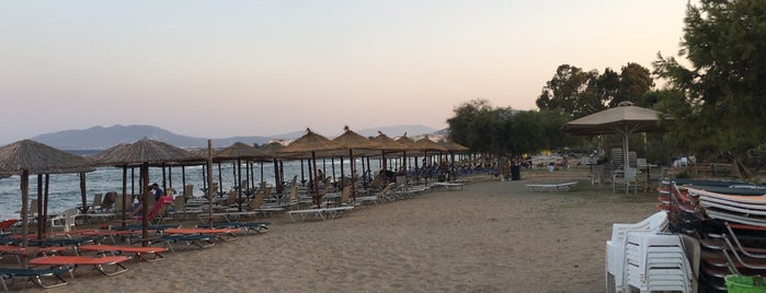 Ηλιοτρόπιο Beach Bar is one of Been there.