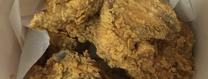 KFC is one of João Pauloさんのお気に入りスポット.