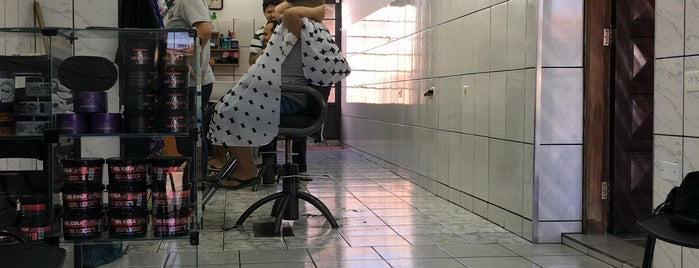 Barbearia do Miguel is one of João Pauloさんのお気に入りスポット.