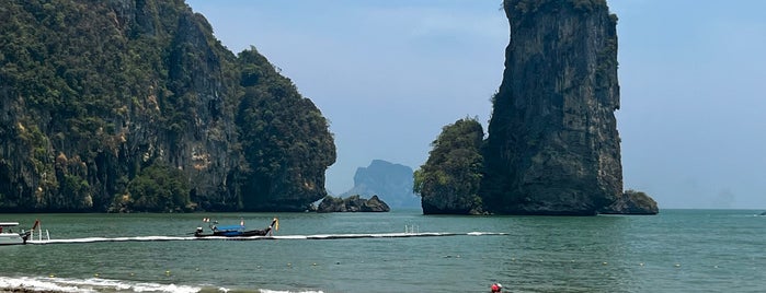 Pai Plong Bay Beach is one of Krabi, Thailand 🇹🇭.