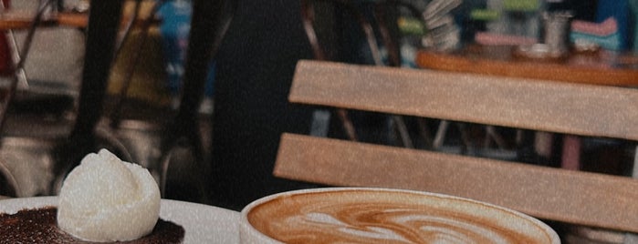 Espacio Coffee is one of Kahve.