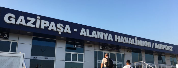 Gazipaşa - Alanya Havalimanı (GZP) is one of Locais curtidos por Nur.