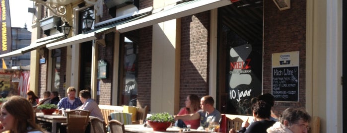 Café Nielz is one of Orte, die Richard gefallen.