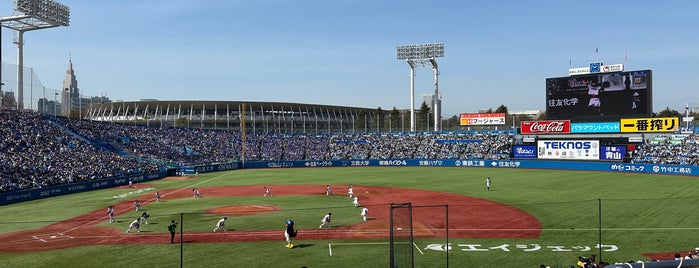 First Base Stand is one of Takashi 님이 좋아한 장소.