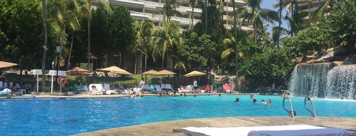 Hotel Acapulco Princess is one of Tempat yang Disukai Stephania.