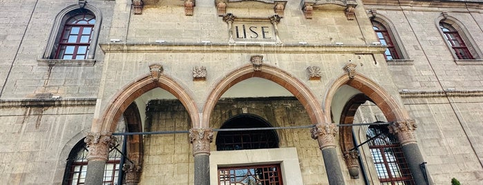 Kayseri Lisesi is one of Tempat yang Disukai M. Selim.