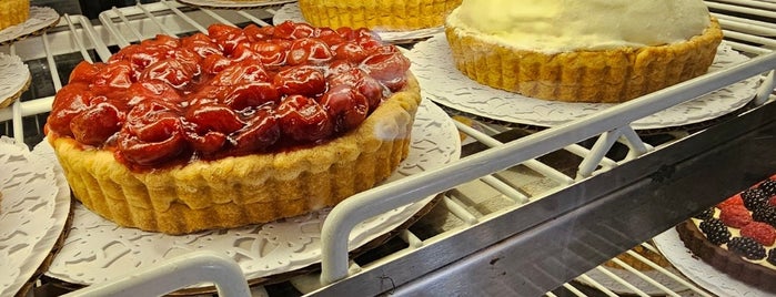 Ladybird Bakery is one of Sweets.