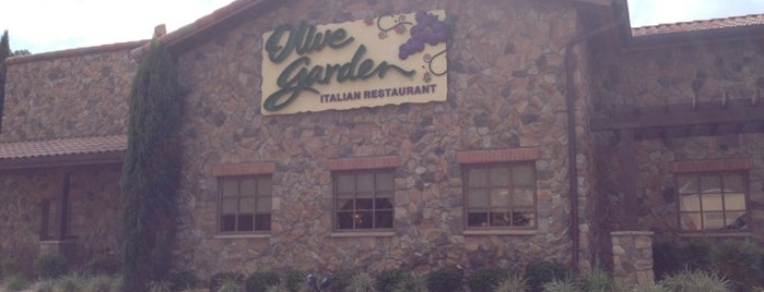 Olive Garden is one of Lugares guardados de Karina.