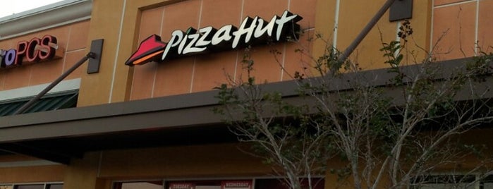 Pizza Hut is one of Área da Disney.