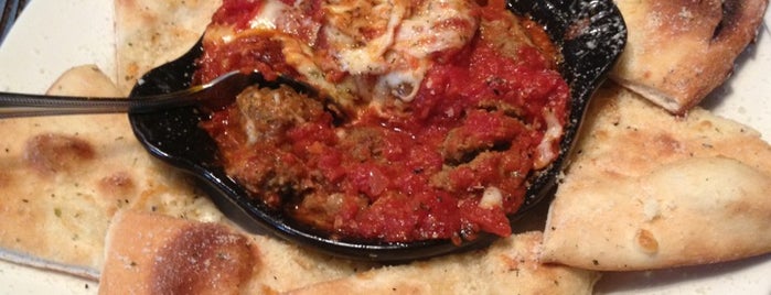 Farrelli's Wood Fire Pizza is one of Orte, die Matt gefallen.