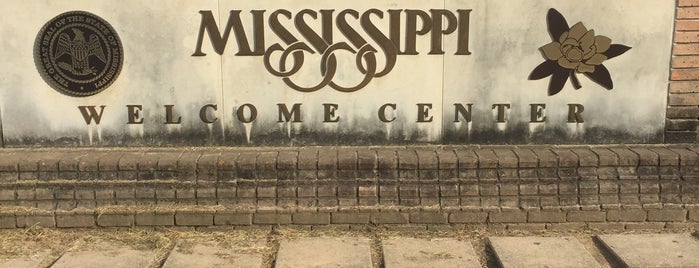 Mississippi Welcome Center is one of Travelin'.