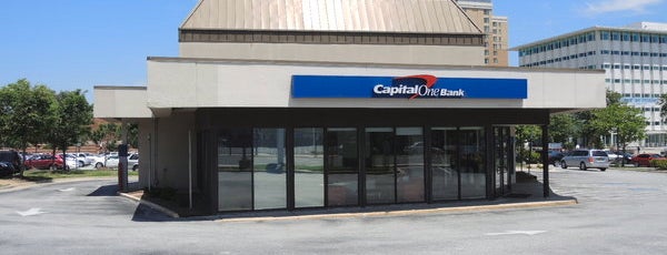Capital One Bank is one of Dante’s Liked Places.
