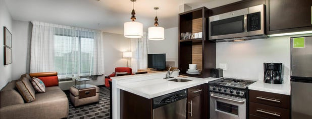TownePlace Suites by Marriott Waco South is one of Posti che sono piaciuti a al.