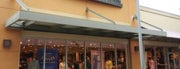 Brooks Brothers Outlet is one of Lieux qui ont plu à Rebecca.