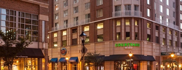 Courtyard - Baltimore Downtown / Inner Harbor is one of Hotels on The Charm'tastic Mile.