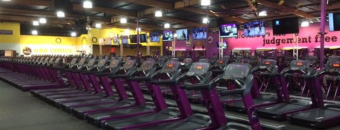 Planet Fitness is one of Tempat yang Disukai Anthony.