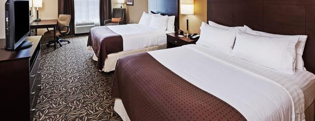 Holiday Inn Ardmore I-35 is one of Lugares favoritos de Suzanne E.