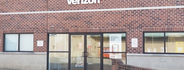 Verizon Authorized Retailer – TCC is one of Sewickley Shops.
