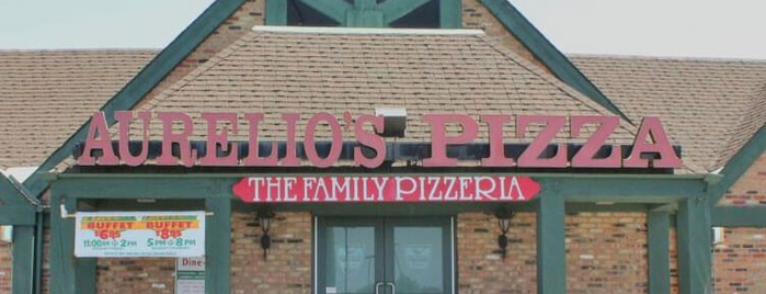 Aurelio's Pizza - Tinley Park is one of Tempat yang Disukai Chris.