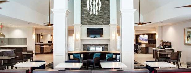 Homewood Suites by Hilton is one of Lugares favoritos de c.
