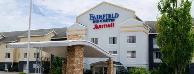 Fairfield Inn & Suites by Marriott Hazleton is one of Orte, die Carol gefallen.