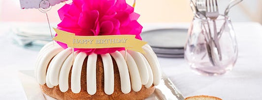 Nothing Bundt Cakes is one of Lugares guardados de Kimmie.
