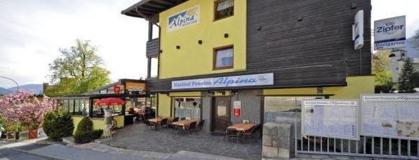 Cafe Pension Alpina is one of Lugares favoritos de Carl.