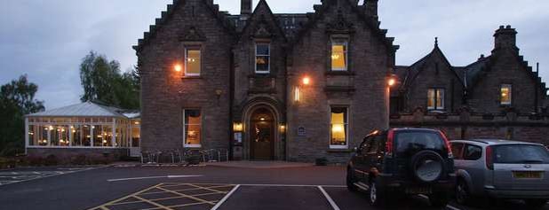 Best Western Inverness Lochardil House Hotel is one of Lugares favoritos de John.