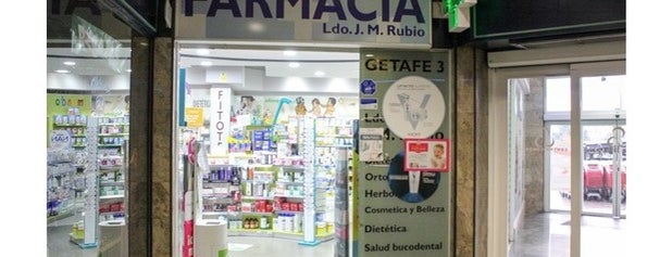 Farmacia Getafe 3 is one of Locais curtidos por Endika.
