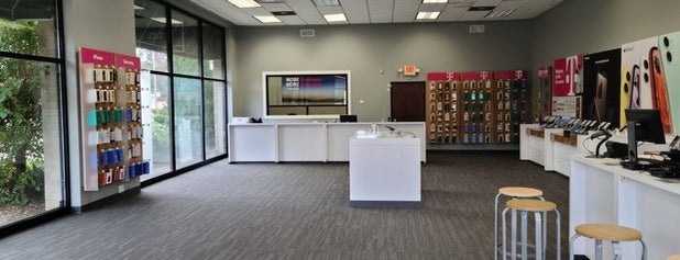 Sprint Store is one of Shopping.