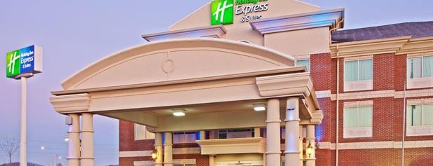 Holiday Inn Express & Suites is one of Aundrea’s Liked Places.