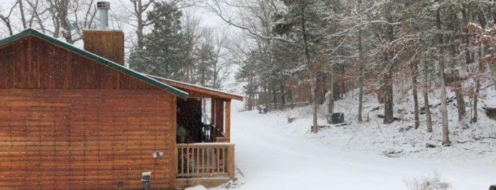 Can-U-Canoe Riverview Cabins is one of Date Ideas ~ 4.