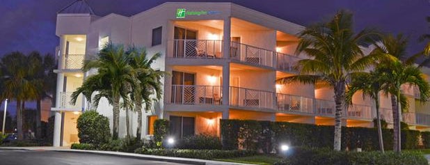 Holiday Inn Express North Palm Beach-Oceanview is one of Locais salvos de Lucia.