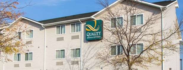 Quality Inn & Suites is one of Matt : понравившиеся места.