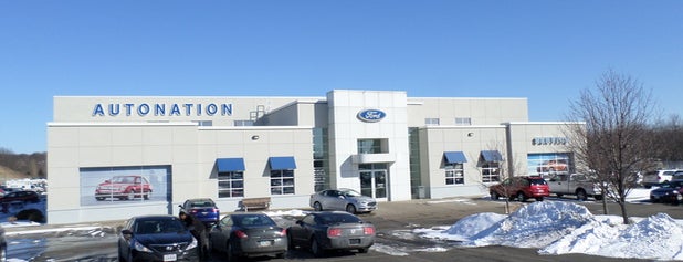 AutoNation Ford North Canton is one of Orte, die Rick gefallen.