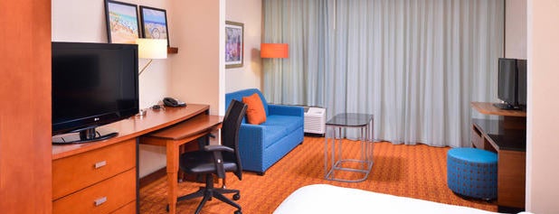 Fairfield Inn & Suites Orlando Ocoee is one of Tempat yang Disukai Joel.