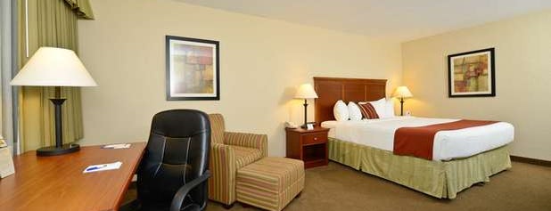 Best Western Plus La Porte Hotel & Conference Center is one of Ross’s Liked Places.