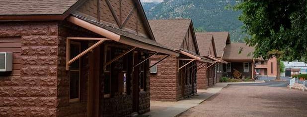 Villa Motel at Manitou Springs is one of Michael : понравившиеся места.