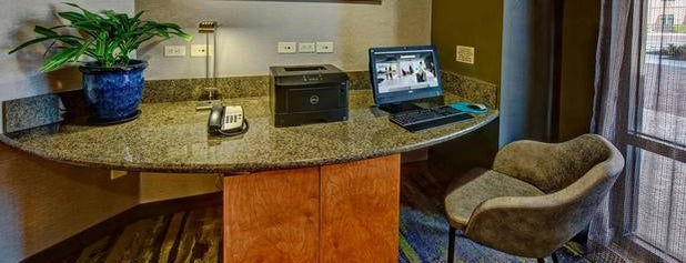 SpringHill Suites by Marriott Naples is one of Posti che sono piaciuti a Ed.